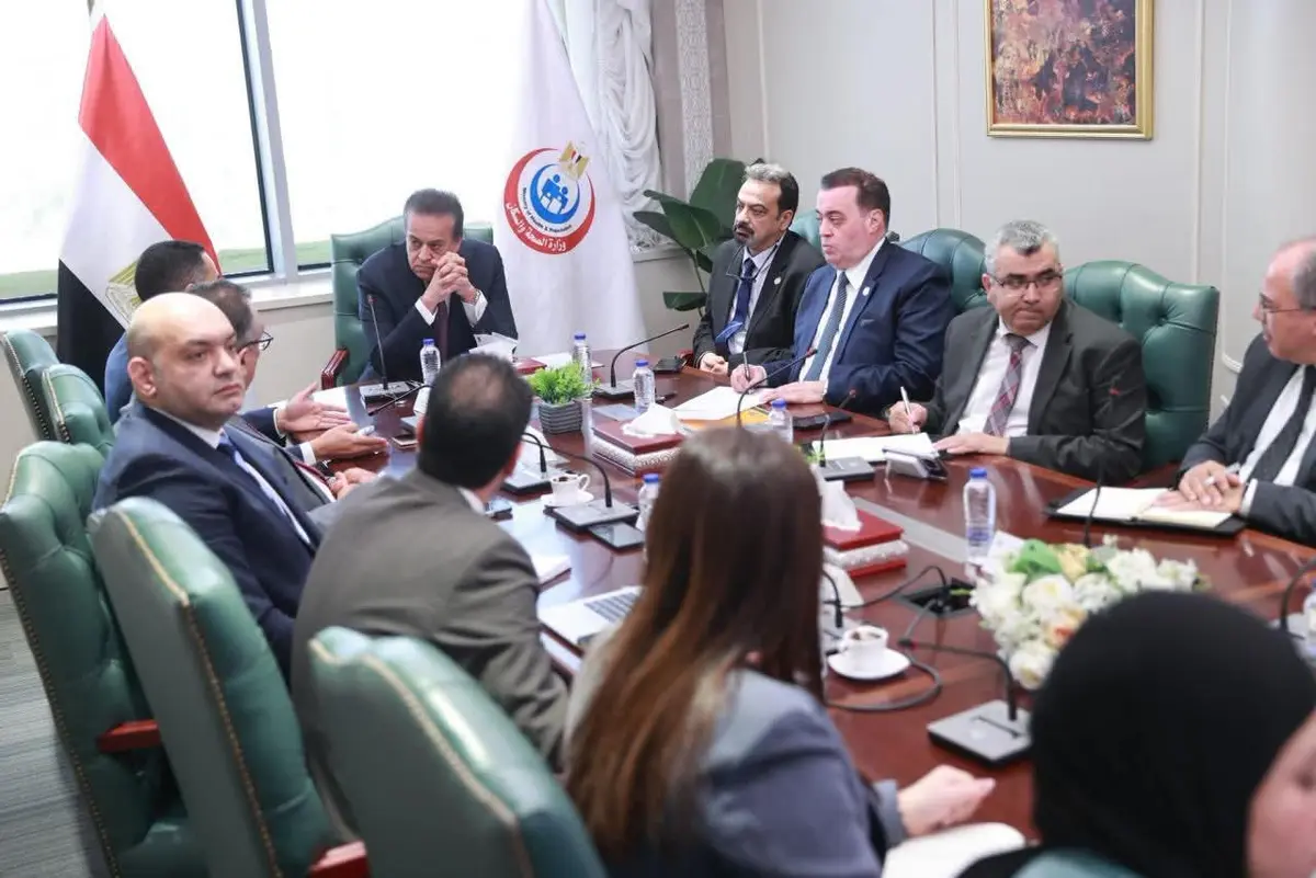 وزير الصحة يناقش مع سيمنس هيلثنيرز إنشاء مراكز متخصصة لعلاج الأورام والإشعاع في صعيد مصر