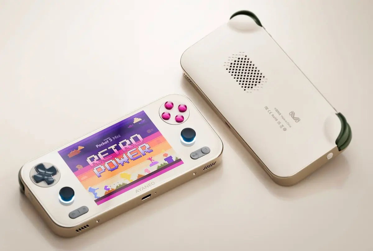 مشترو Ayaneo Pocket S Mini يحصلون على يدوي مجاني بسبب خطأ إنتاجي