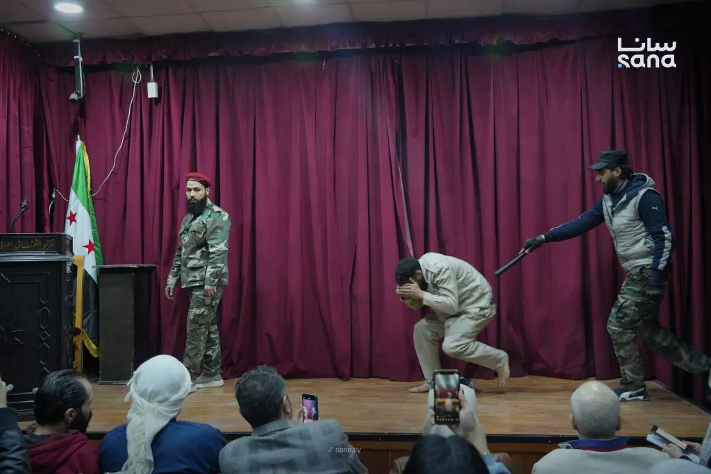 مسرحية "نبض سجين" تنقل وجع معتقلي صيدنايا إلى خشبة ثقافي أبو رمانة