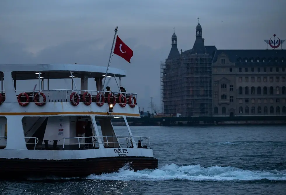 بمشاركة عربية وإسلامية.. محادثات نووية بين واشنطن وطهران في إسطنبول