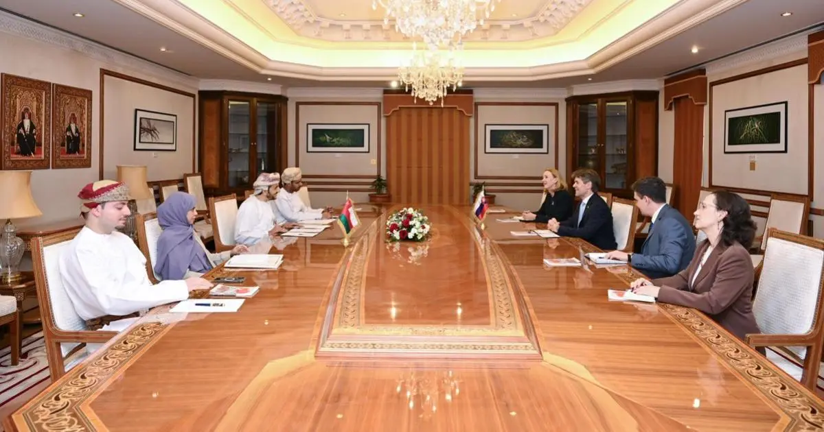عُمان وسلوفاكيا تعقدان أولى جلسات المشاورات السياسية