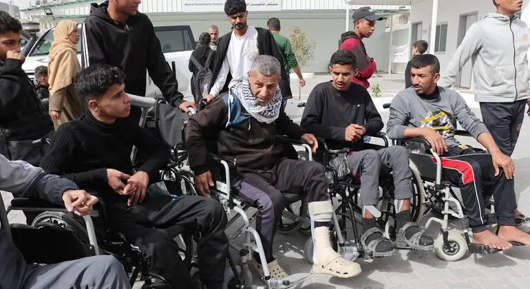 إعادة فتح معبر رفح: مرضى من غزة يعبرون نحو العلاج والآلاف ينتظرون