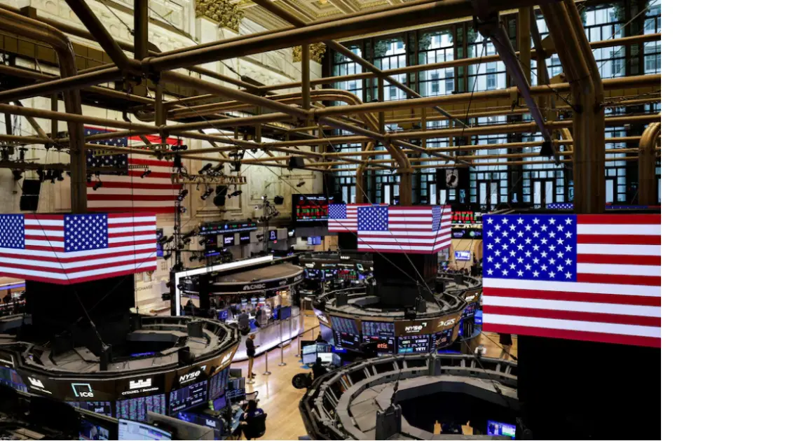 «وول ستريت» تتباين بأداء أسهم الدفاع والتكنولوجيا