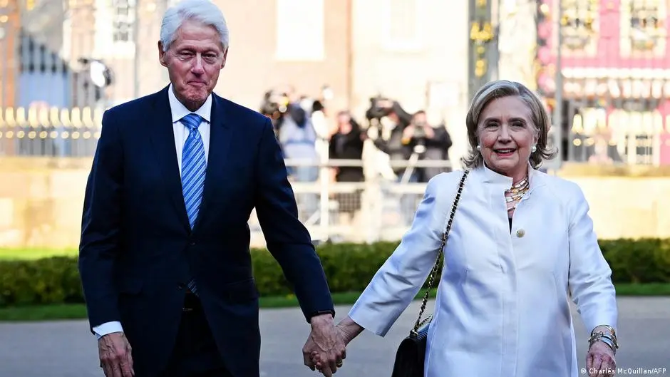 أخبار اليوم:إبستين يشعل معركة بين "كلينتون" والجمهوريين