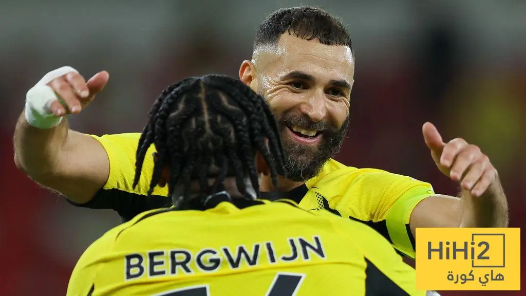 بنزيما يغادر جدة تمهيدًا للانضمام إلى الهلال