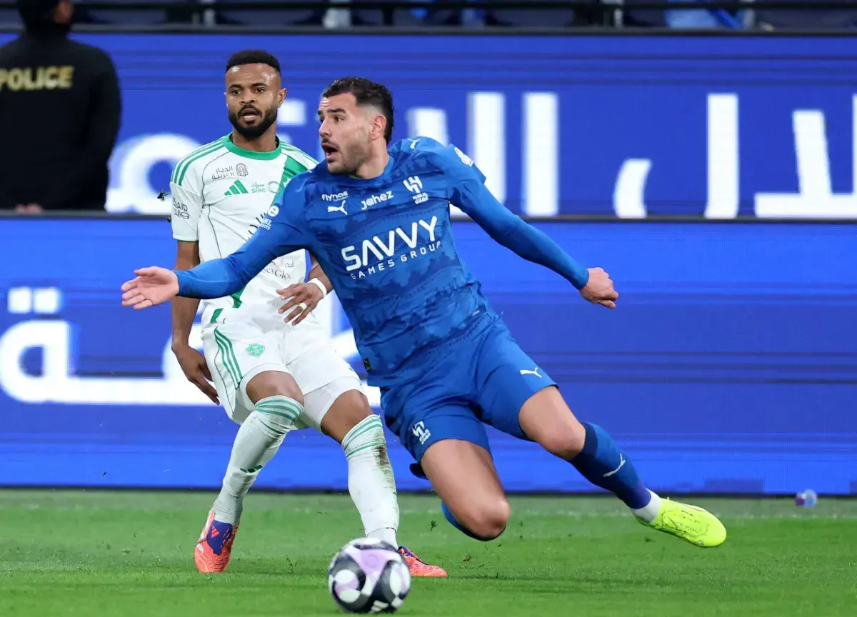 الدوري السعودي: قمة الهلال والأهلي الساخنة… سلبية