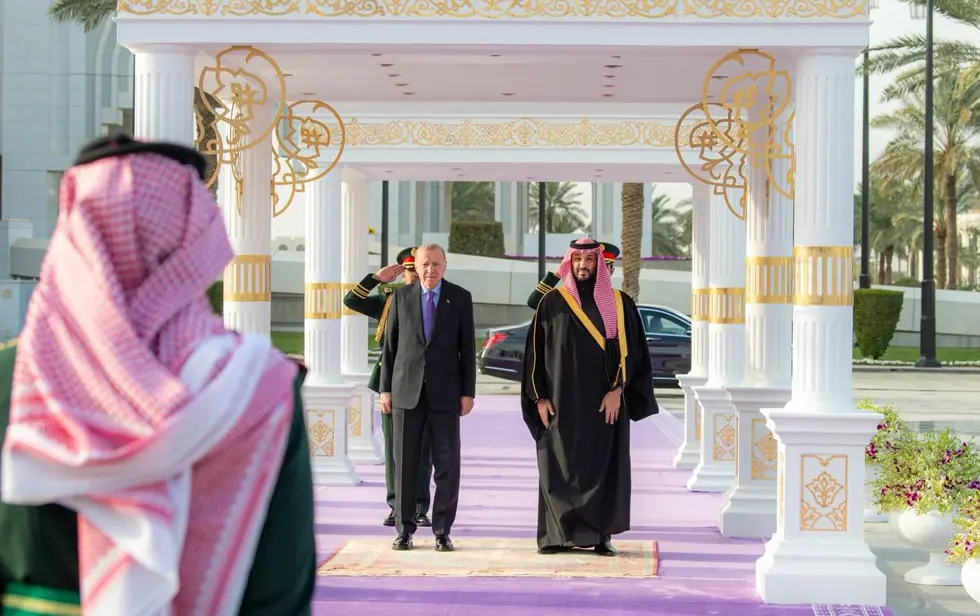 الأمير محمد بن سلمان يبحث مع أردوغان تطورات الأحداث في المنطقة (فيديو)