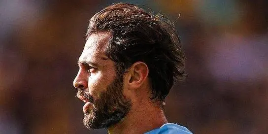 برناردو سيلفا اتخذ قراره النهائي في مستقبله مع السيتي