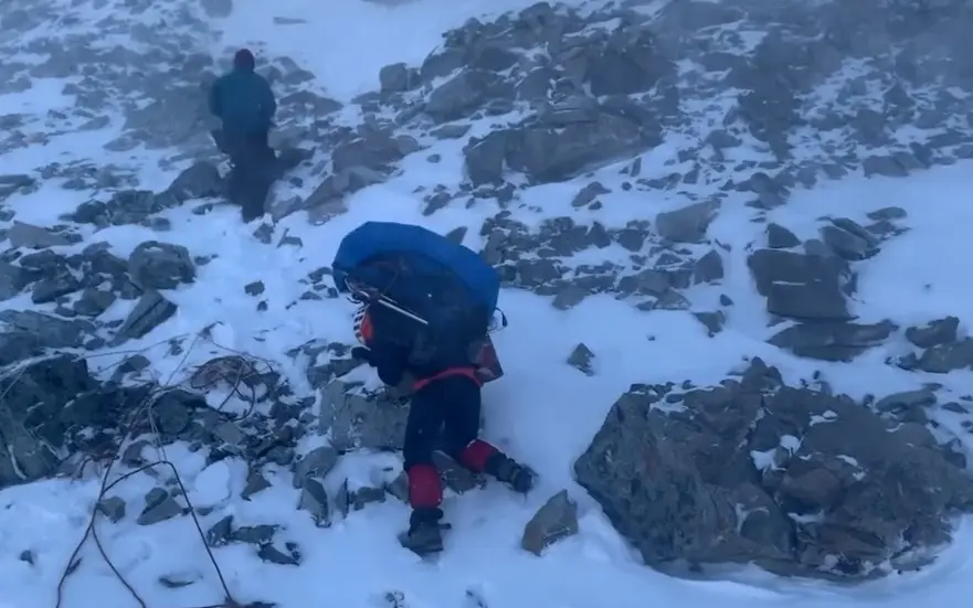 متسلق أوكراني يسقط من قمة جبلية في قرغيزستان