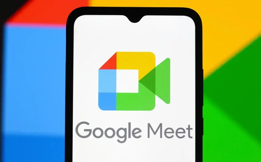 جوجل يكسر حواجز اللغة بميزة الترجمة الفورية