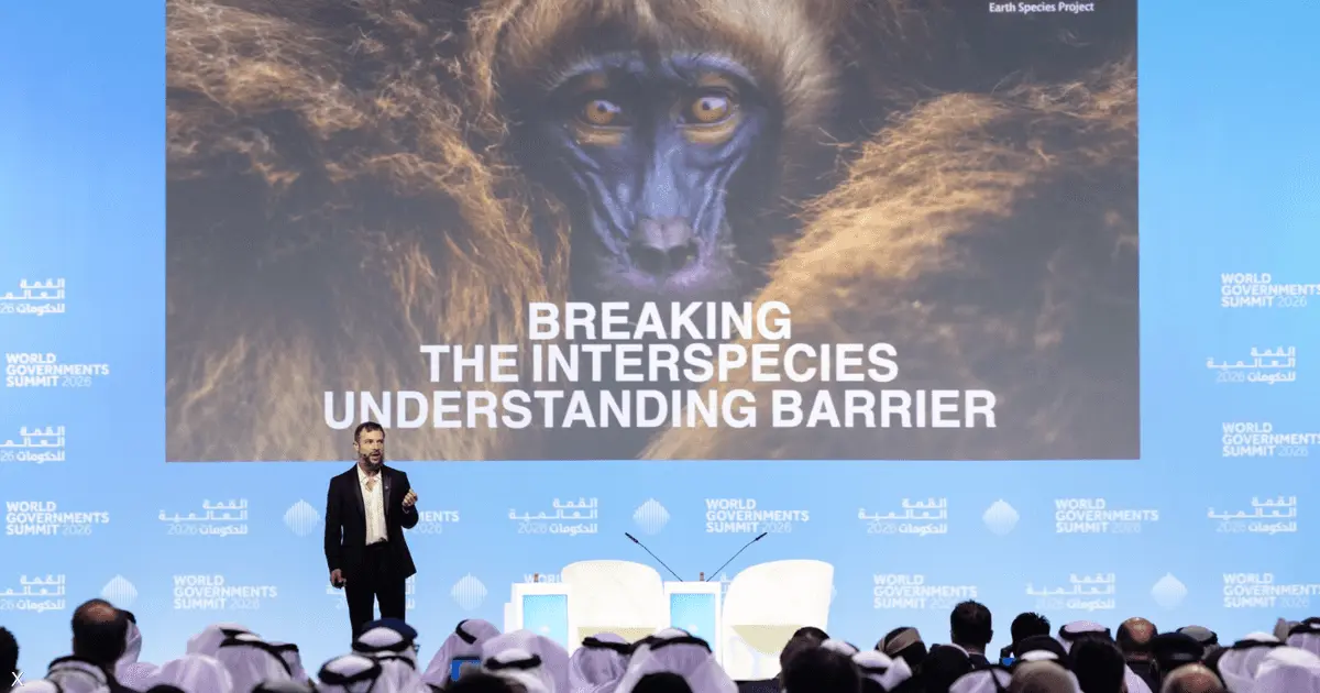 خبير يكشف عن اقتراب العلماء من فك شفرات "لغات الحيوانات"