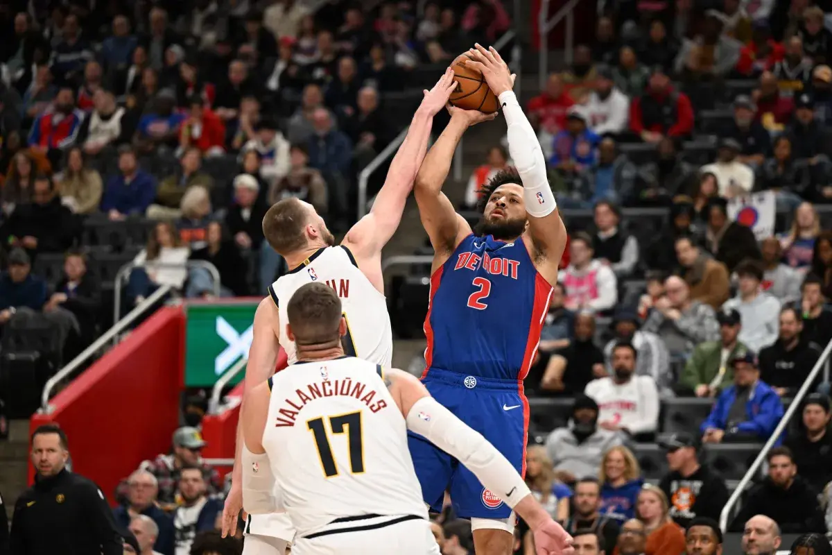 «إن بي إيه»: كانينغهام يقود بيستونز لإسقاط ناغتس في الرمق الأخير