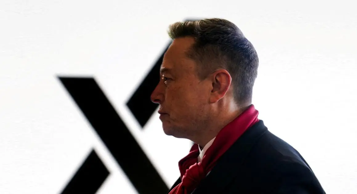 طموحات إيلون ماسك الفضائية تقترب من «الشمس العاقلة»