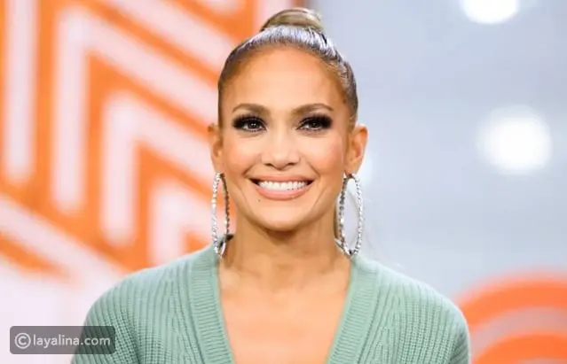 برفقة ابنها: جنيفر لوبيز تظهر في نزهة عائلية ببيفرلي هيلز