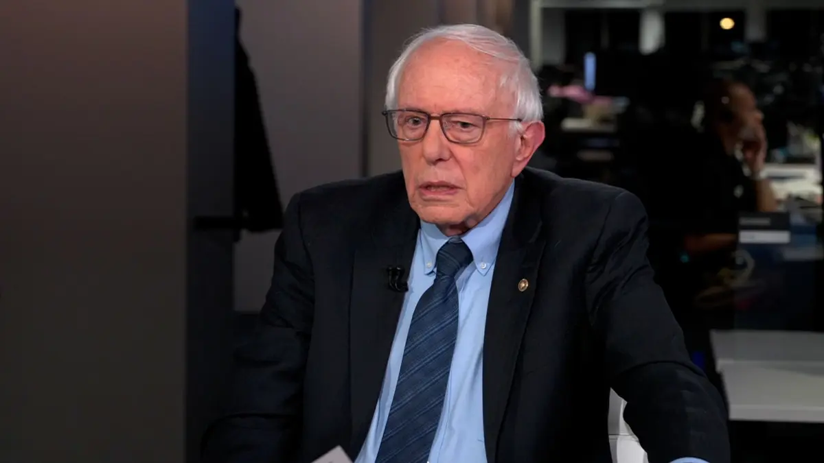 بيرني ساندرز: إدارة الهجرة والجمارك الأمريكية أصبحت"جيش ترامب الداخلي"