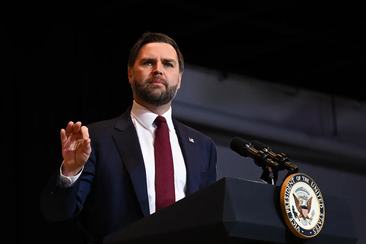 نائب ترامب يصعّد الضغط على الأمير السابق أندرو للإدلاء بشهادته حول إبستين ويهاجم 'النخب المتشابكة'"