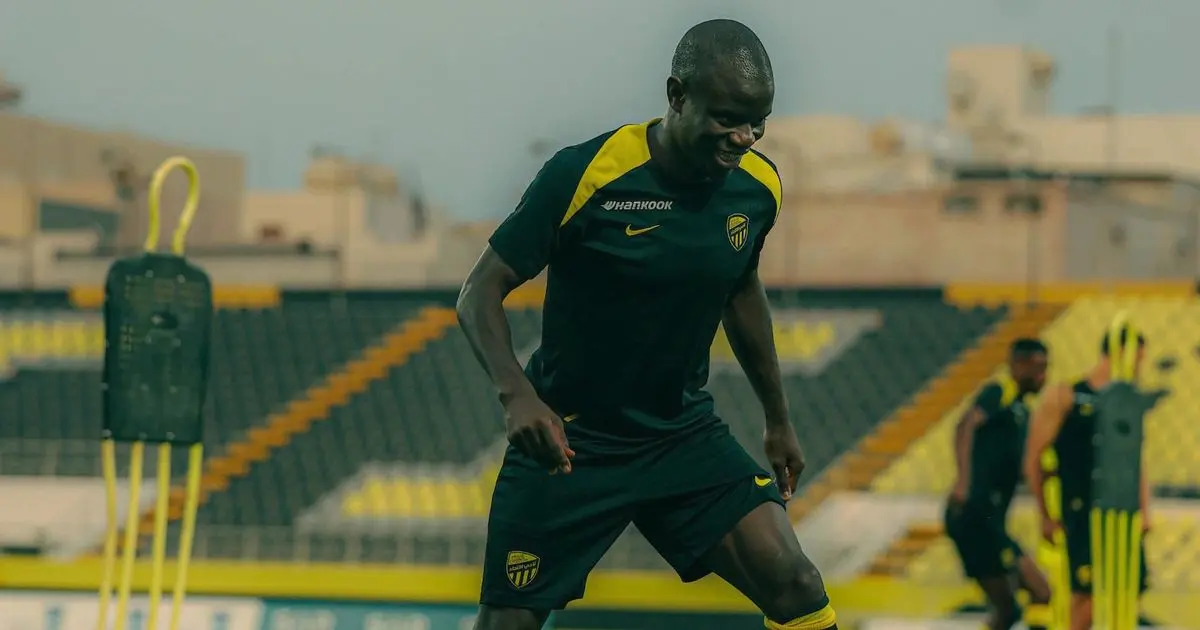 فنربخشة يحسم صفقة كانتي من الاتحاد: الاستسلام ليس في قاموسنا