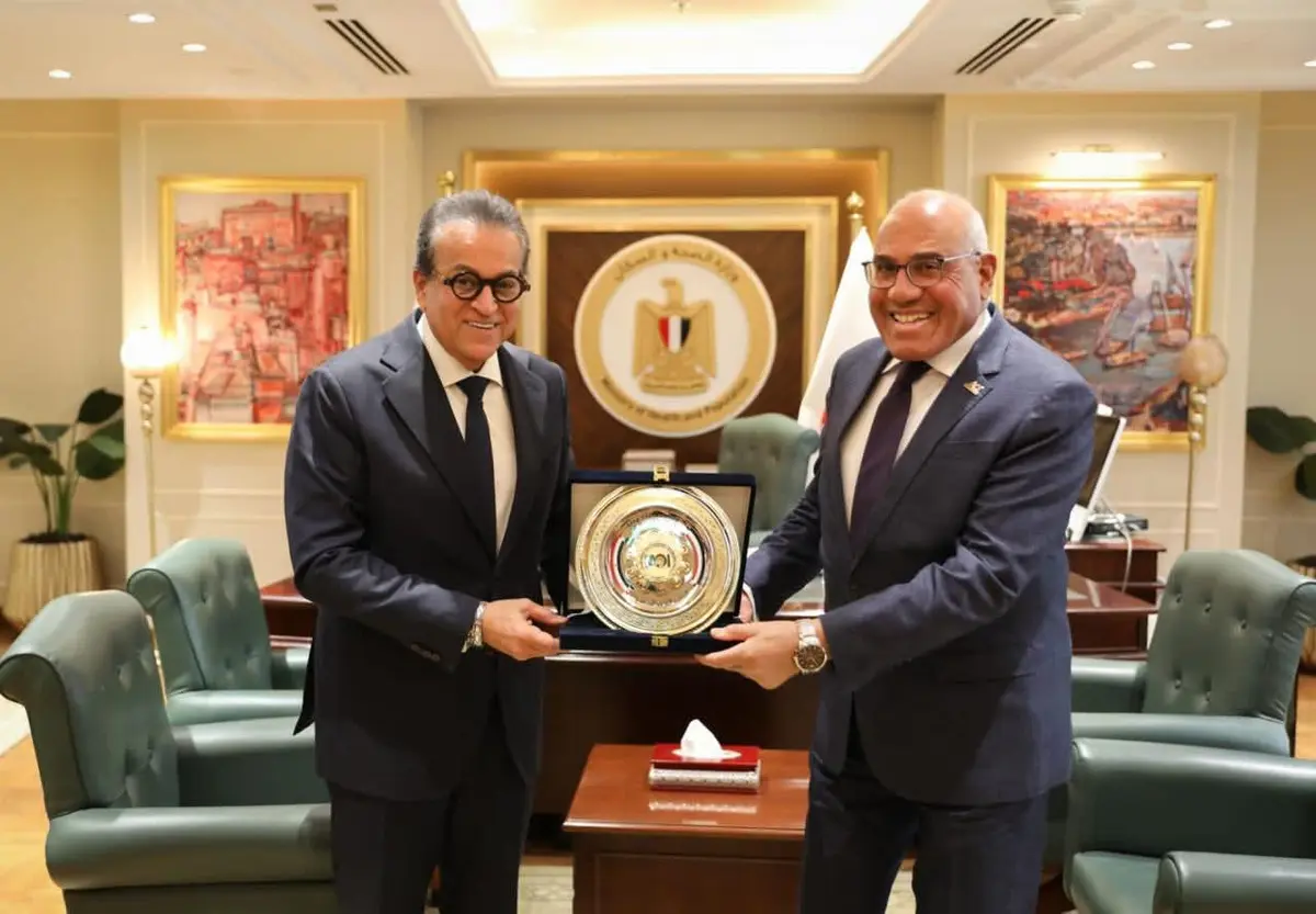 وزير الصحة يبحث مع رئيس الهيئة العربية للتصنيع تسريع مشروعات تطوير المستشفيات والمنشآت الصحية