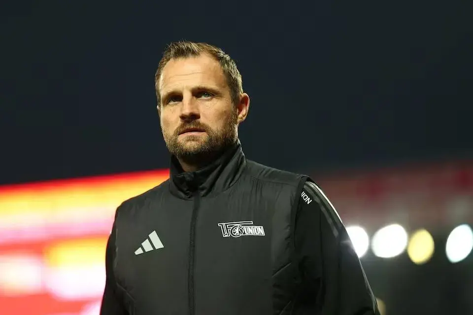 سفينسون وهنريكسن يرفضان تدريب فيردر بريمن