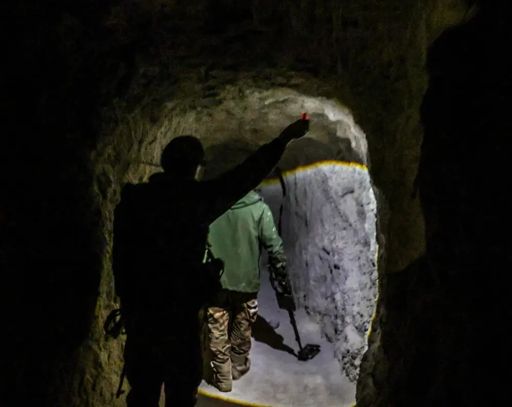 استشهاد 3 عناصر أمن وإصابة 7 آخرين بانفجار داخل نفق في حلب