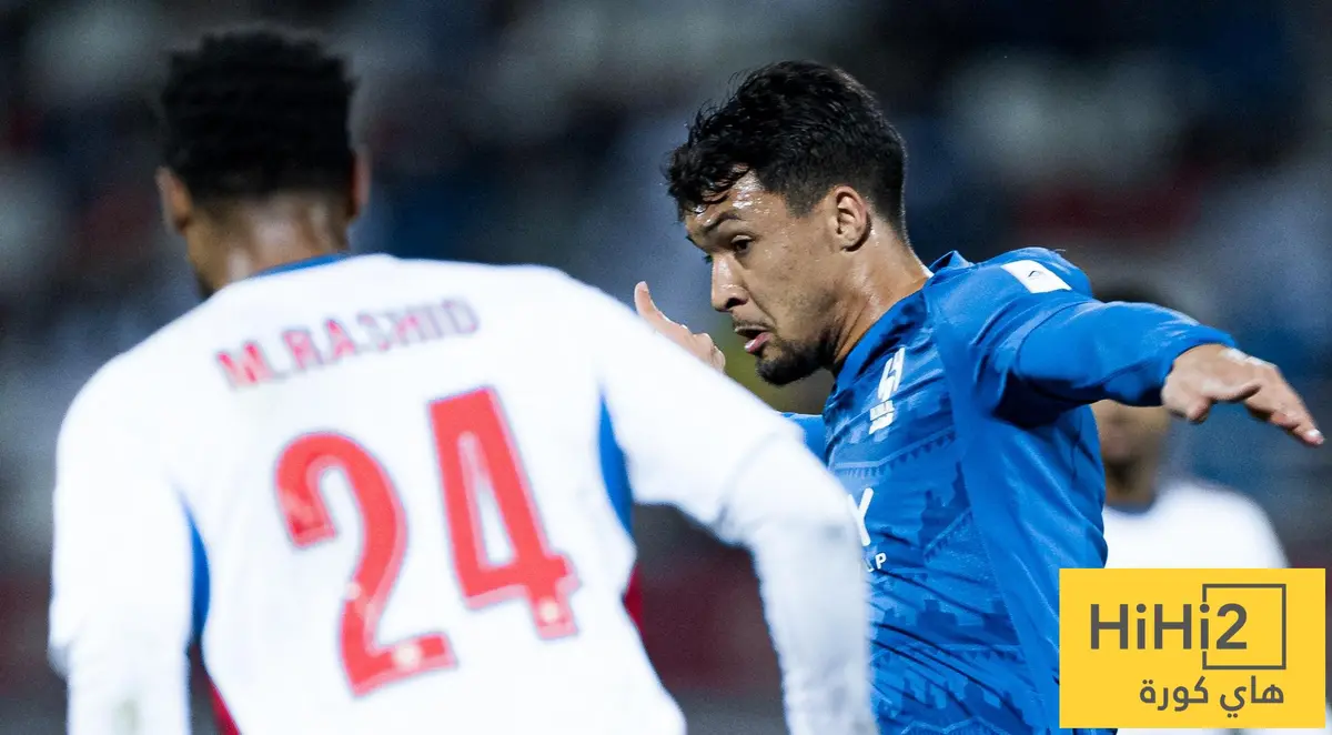 صورة : الكشف عن حكم مباراة الهلال والأخدود !