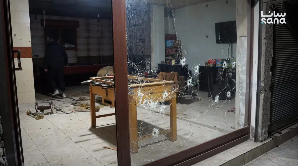 إصابة تسعة مدنيين جراء إطلاق نار من قبل مجهولين على صالة ألعاب بريف حمص الغربي