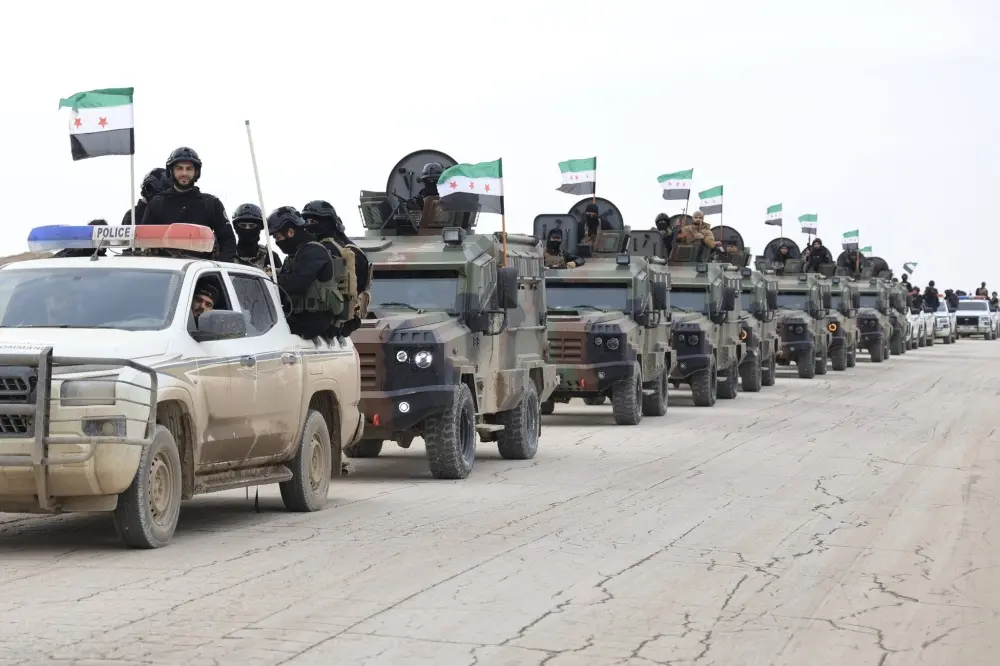 قوات الأمن تبدأ دخول مدينة القامشلي تنفيذاً للاتفاق مع قسد