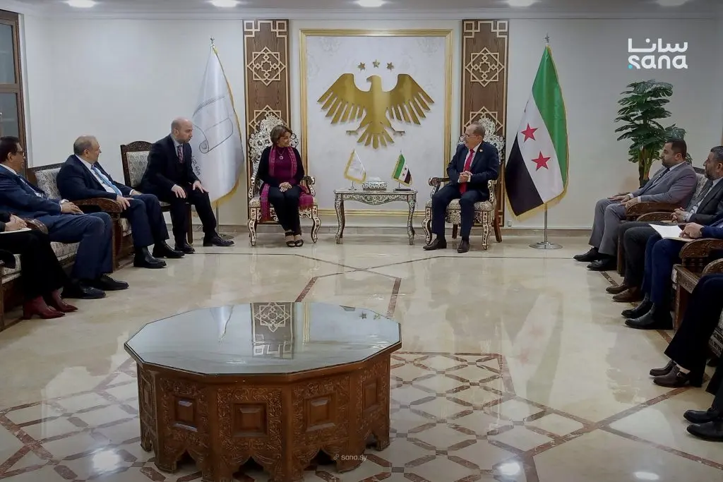 وزير التعليم العالي وشبكة الآغا خان يبحثان آفاق التعاون المشترك وخاصة في مجال التمريض