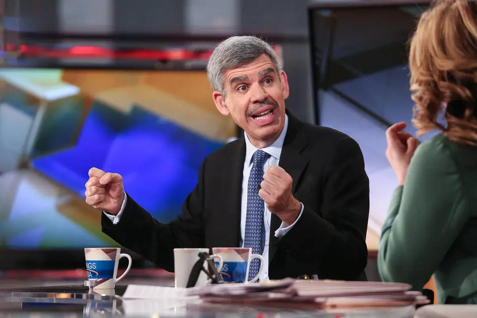 محمد العريان: الذهب يهزم البيتكوين في العوائد