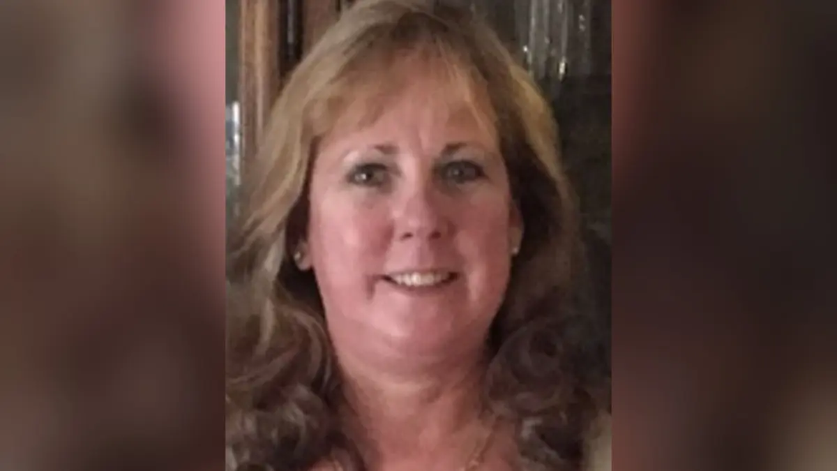 زوج جيل بايدن السابق يواجه اتهامًا بقتل زوجته