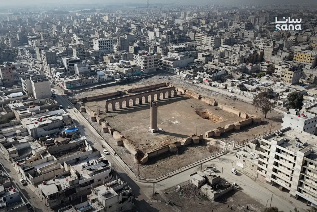 لقطات جوية لجامع المنصور "القديم" في مدينة الرقة