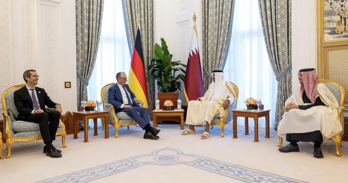 أمير قطر يبحث مع مستشار ألمانيا التعاون الاستراتيجي