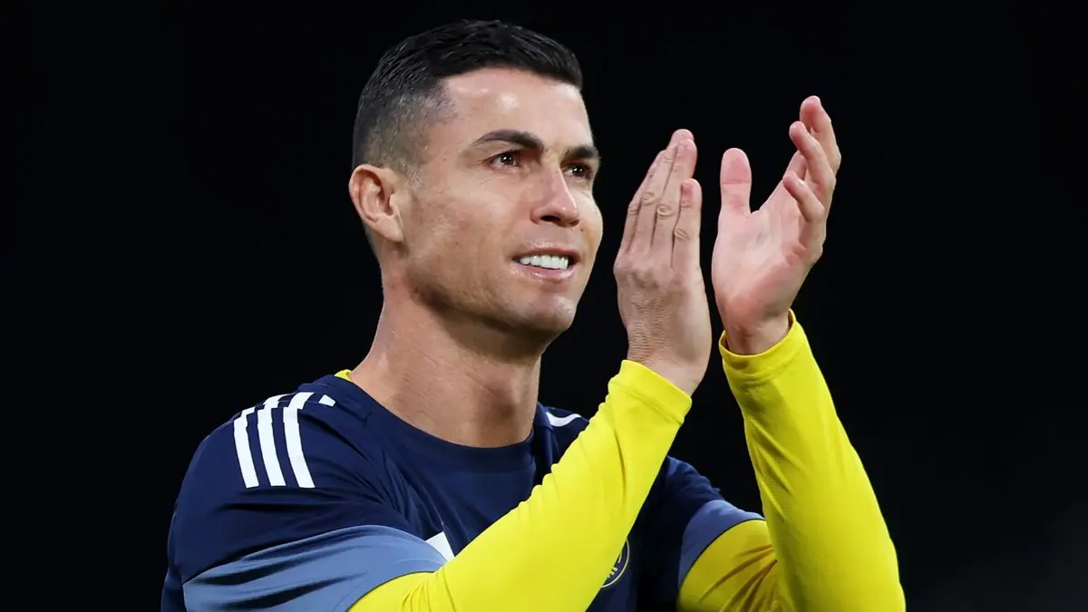 القلوب سلاح رونالدو لإثبات عشقه للنصر