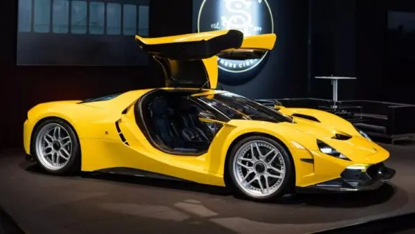 بسعر لا يصدق .. كابريكون 01 تخطف أنظار عشاق الـ"سوبر كارز"