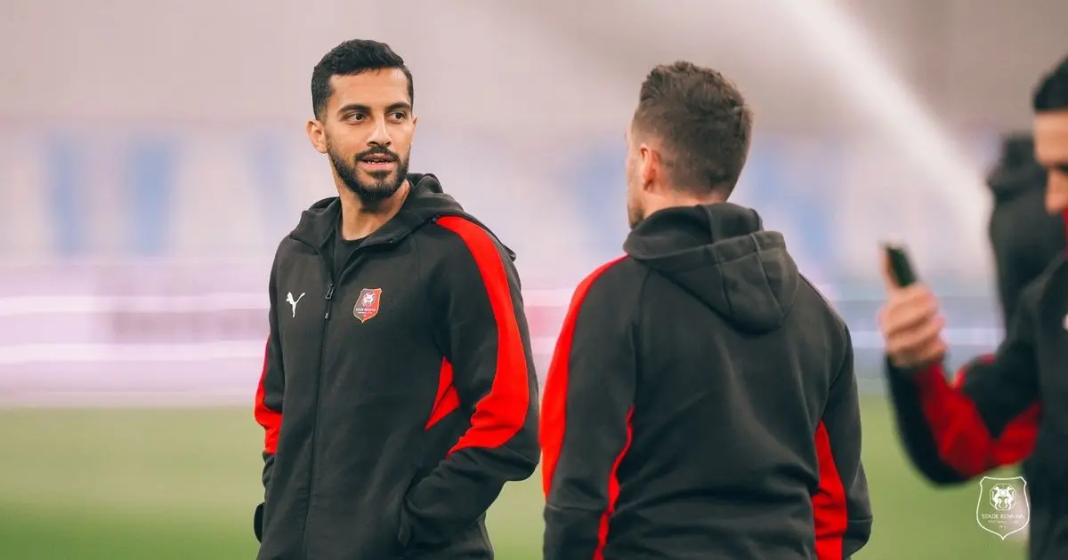 "موسى التعمري شعر بالإهانة".. توتر وأزمة بين مدرب ستاد رين ولاعبيه