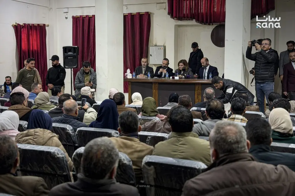 الرقة.. وزيرة الشؤون الاجتماعية والمحافظ يلتقيان ذوي الإعاقة ومنظمات المجتمع المدني والمحلي