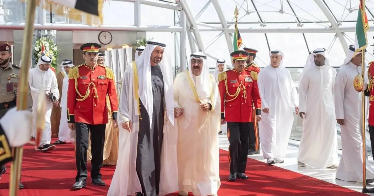 أمير الكويت: علاقاتنا مع الإمارات تشكل نموذجاً للتكامل الخليجي