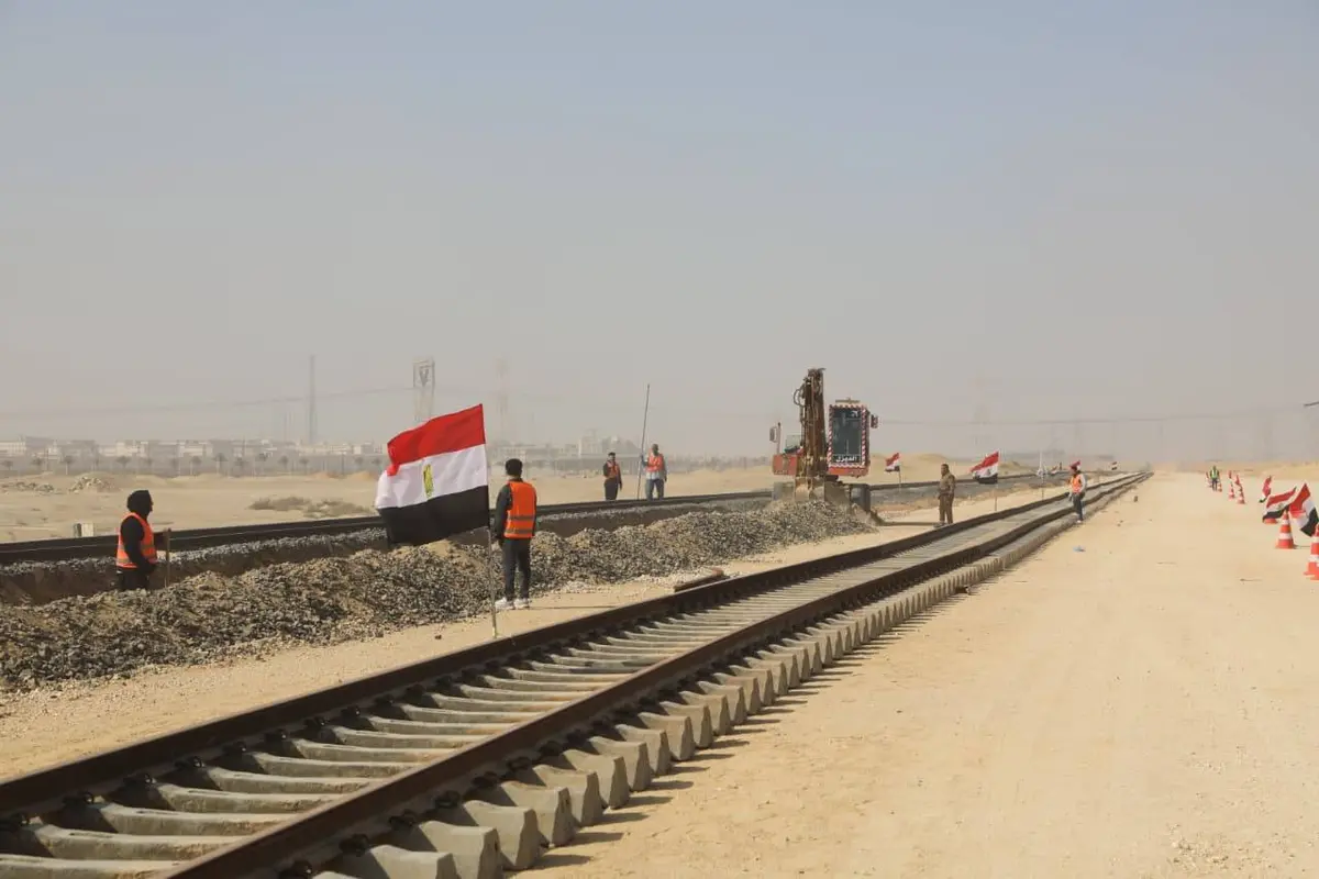 وزير النقل يوجه بدراسة إنشاء رصيف شحن على خط قطار "العاشر ـ بلبيس" - Economy Plus