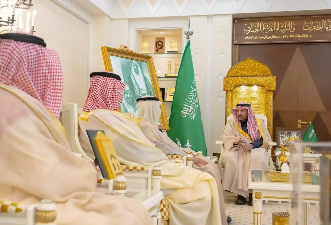 أمير القصيم يتسلم تقرير مهرجان الكليجا ويشيد بمنجزاته