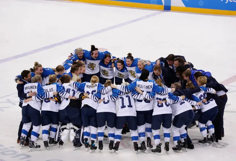 فيروس غريب يضرب لاعبات منتخب فنلندا لهوكي الجليد قبيل مواجهة كندا في أولمبياد 2026