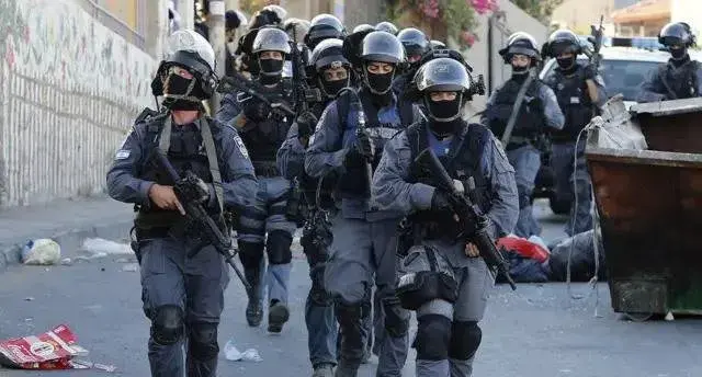 القضاء الإسرائيلي يتّهم شقيق رئيس الشاباك بـ«مساعدة العدو في زمن الحرب»