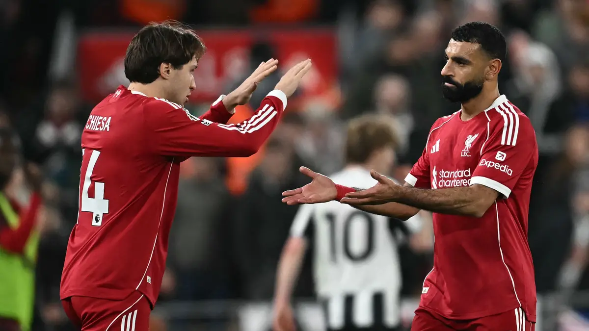 هبوط فريقه مفتاح الصفقة.. لاعب ليفربول السابق يرشّح نجمًا إنجليزيًا لخلافة صلاح