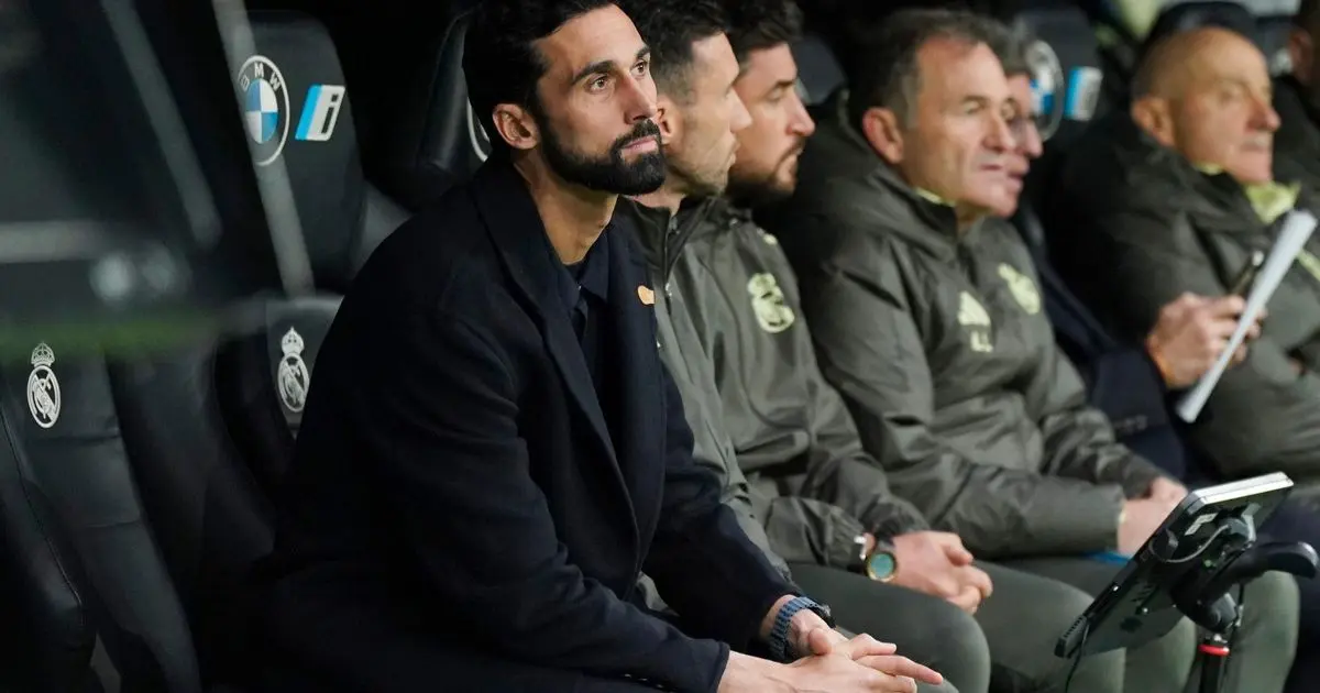 أربيلوا يغامر للمرة الأخيرة بمدافعه المصاب بـ"شرخ في الساق"