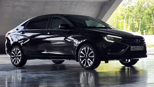 لادا تقدم سيارتها AURA الجديدة كليًا .. صور