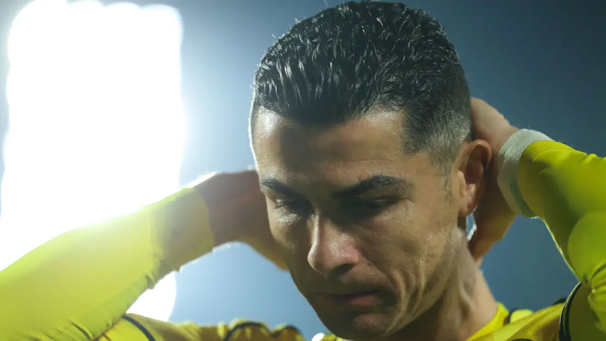 رغم خروجه من القائمة.. قرار مفاجئ قد يعيد رونالدو للكلاسيكو