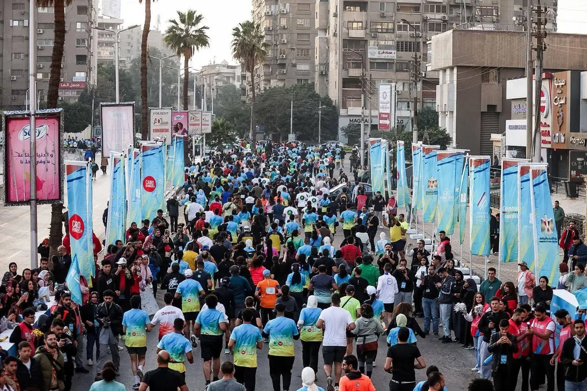 وزير الشباب يطلق شارة بدء النسخة الثانية عشرة من ماراثون القاهرة الدولي - أموال الغد