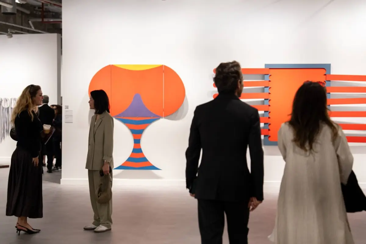 آرت بازل قطر 2026 يغوص في معنى التحول بأعمال وتجهيزات مبهرة