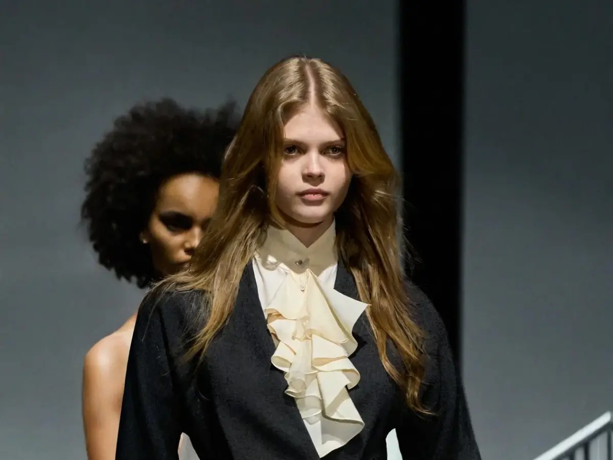 هل الزيوت تناسب جميع أنواع الشعر؟ دليلك لاختيار الزيت المناسب لشعرك