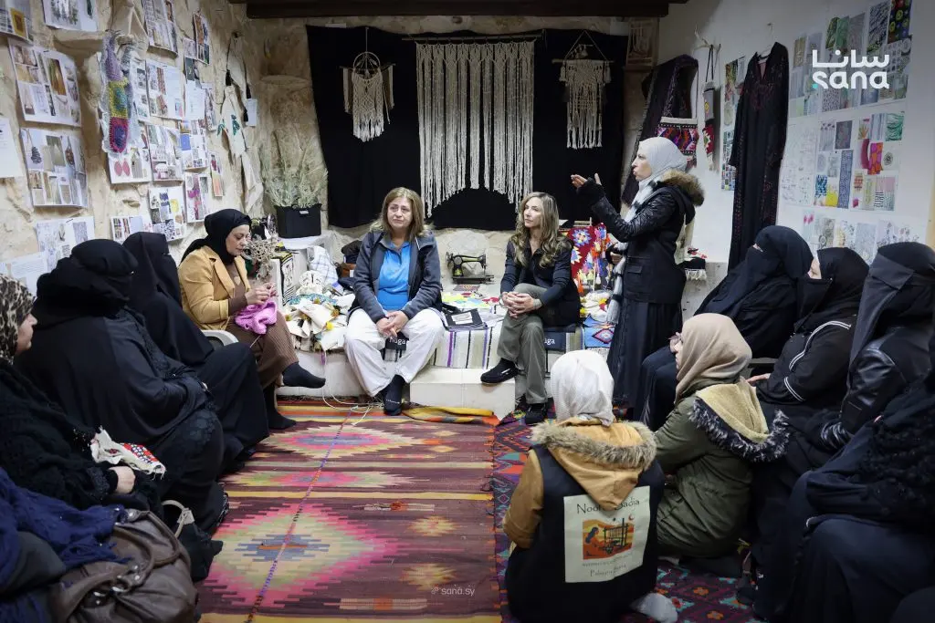 “نول البادية” في تدمر.. تمكين اقتصادي للنساء وحفاظ على الحرف التراثية