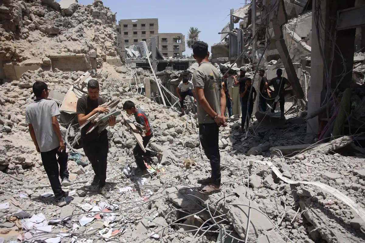 مقتل فلسطينيين اثنين وإصابة سيدة بنيران الاحتلال في قطاع غزة